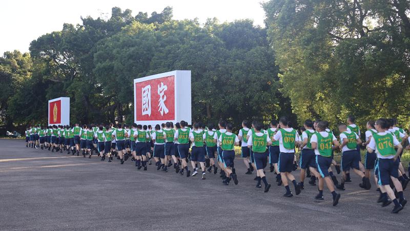 基礎訓練照片