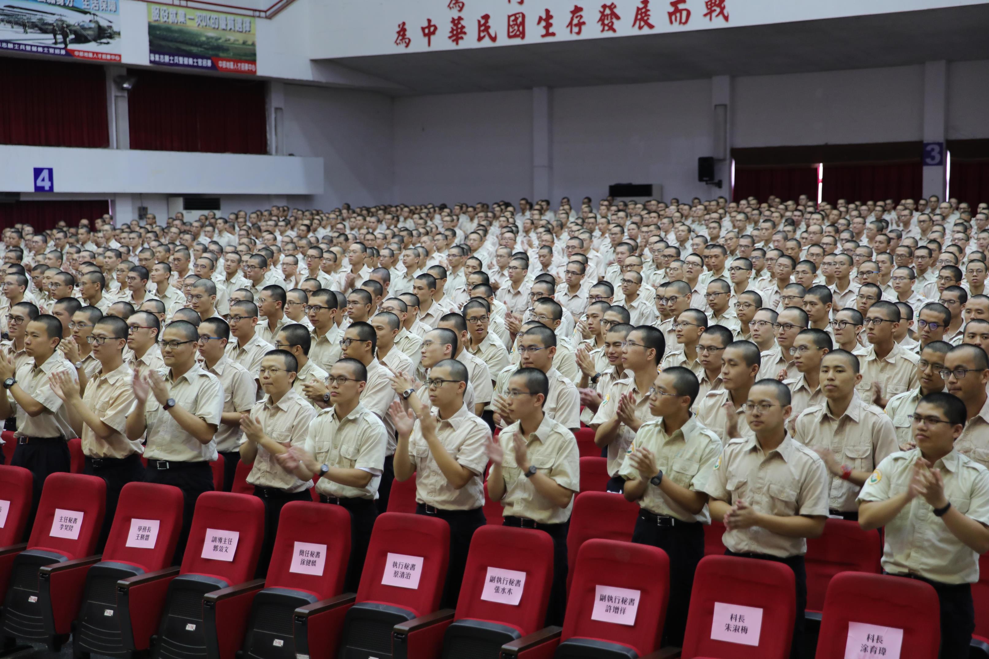 替代役第202梯次基礎訓練結典禮受訓役男唱替代役之歌